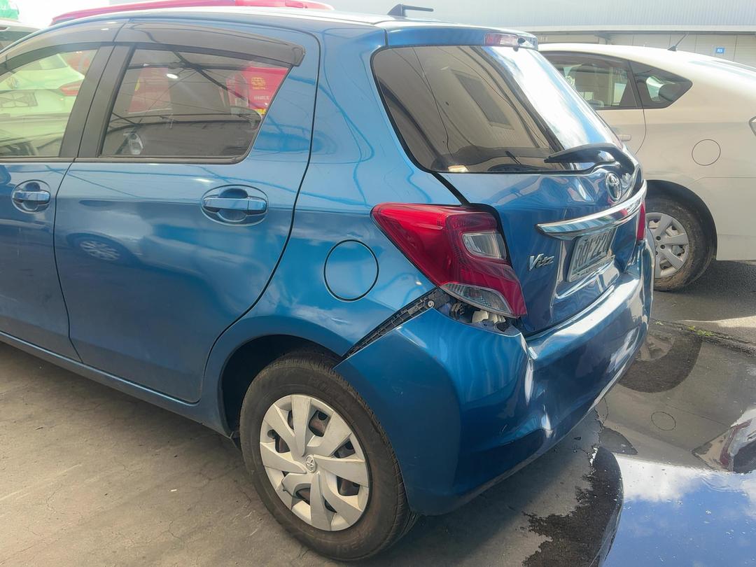 Photo '5' of Toyota Vitz
