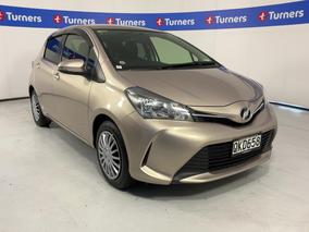 Photo '1' of Toyota Vitz