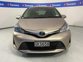 Photo '2' of Toyota Vitz