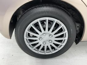 Photo '12' of Toyota Vitz