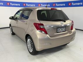 Photo '5' of Toyota Vitz