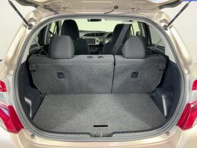 Photo '14' of Toyota Vitz