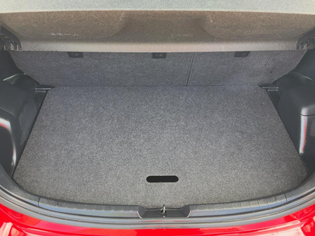 Photo '14' of Toyota Yaris