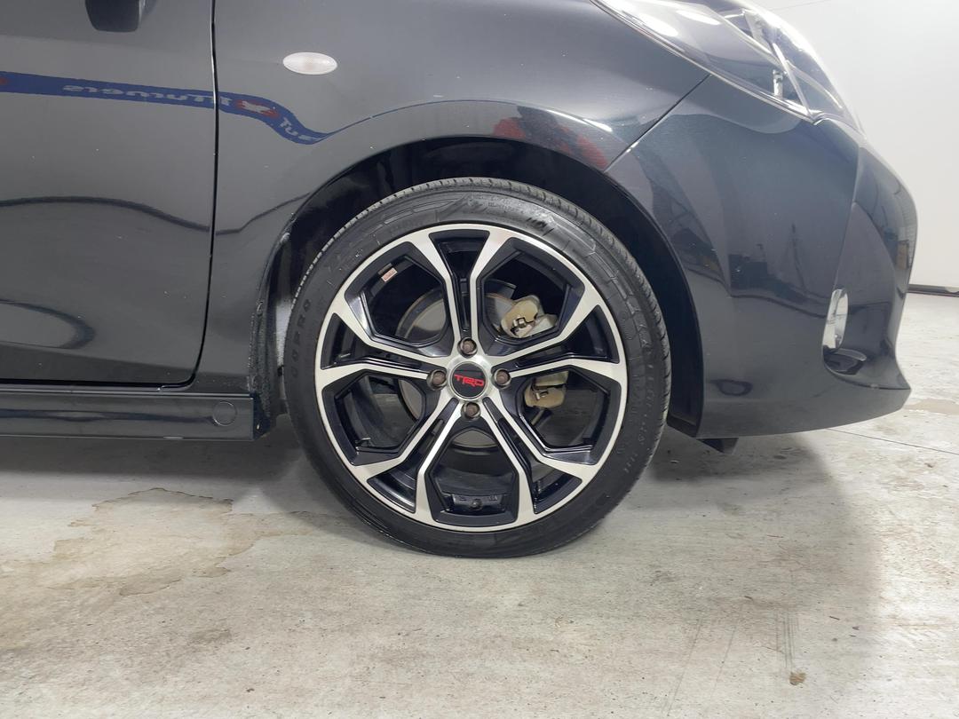 Photo '9' of Toyota Yaris