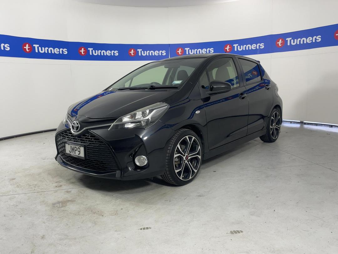 Photo '4' of Toyota Yaris