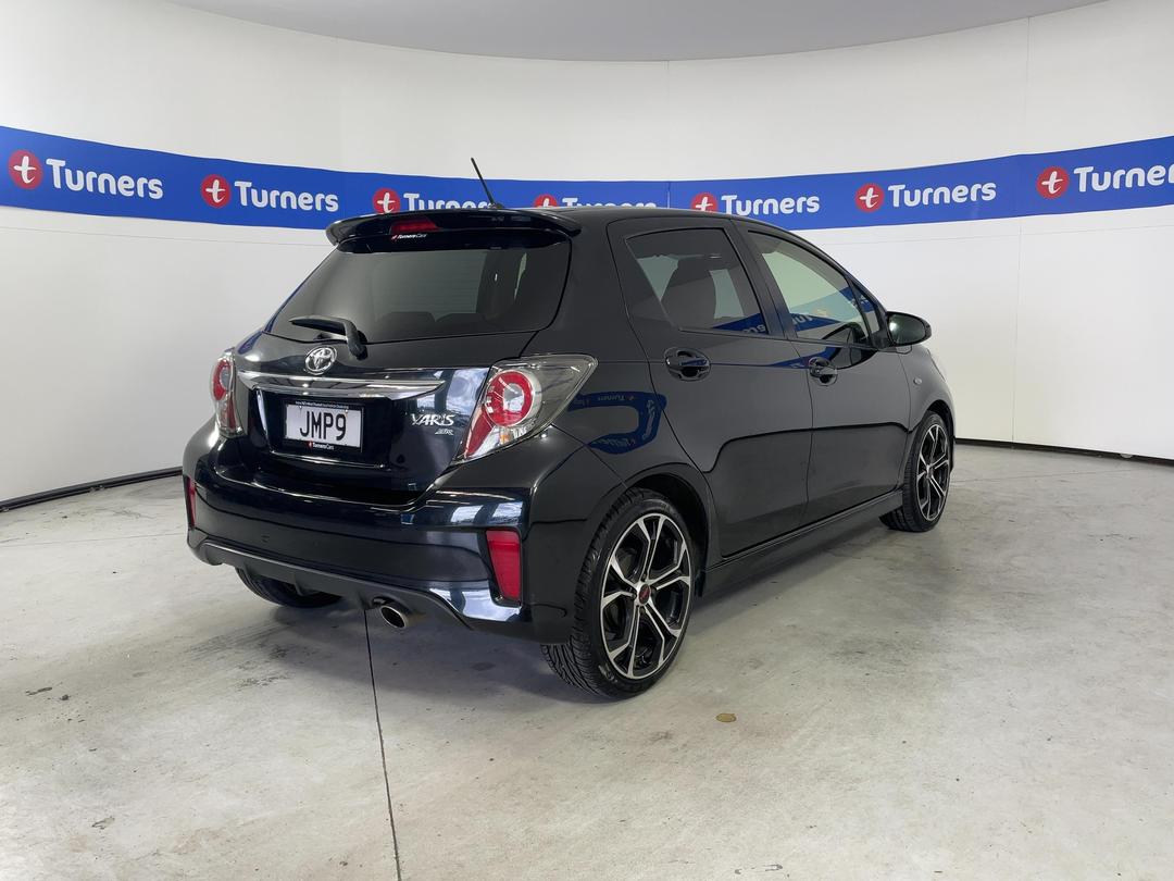 Photo '7' of Toyota Yaris
