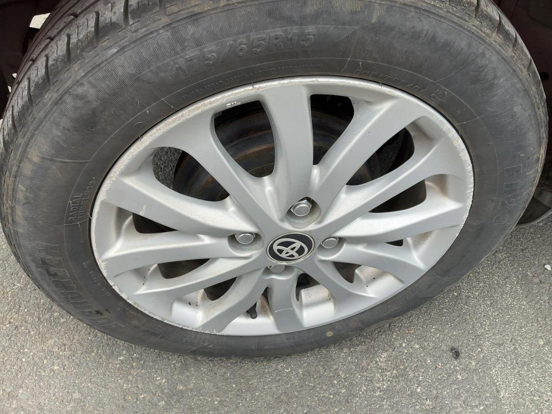 Photo '5' of Toyota Yaris SX