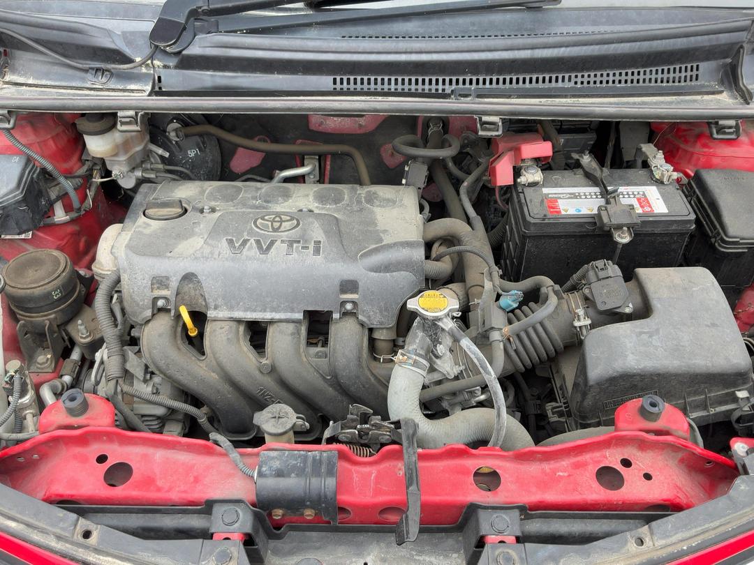 Photo '7' of Toyota Yaris SX