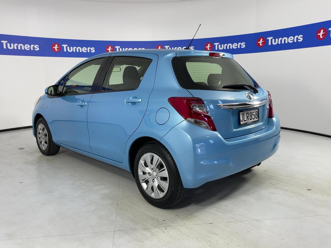Photo '5' of Toyota Yaris