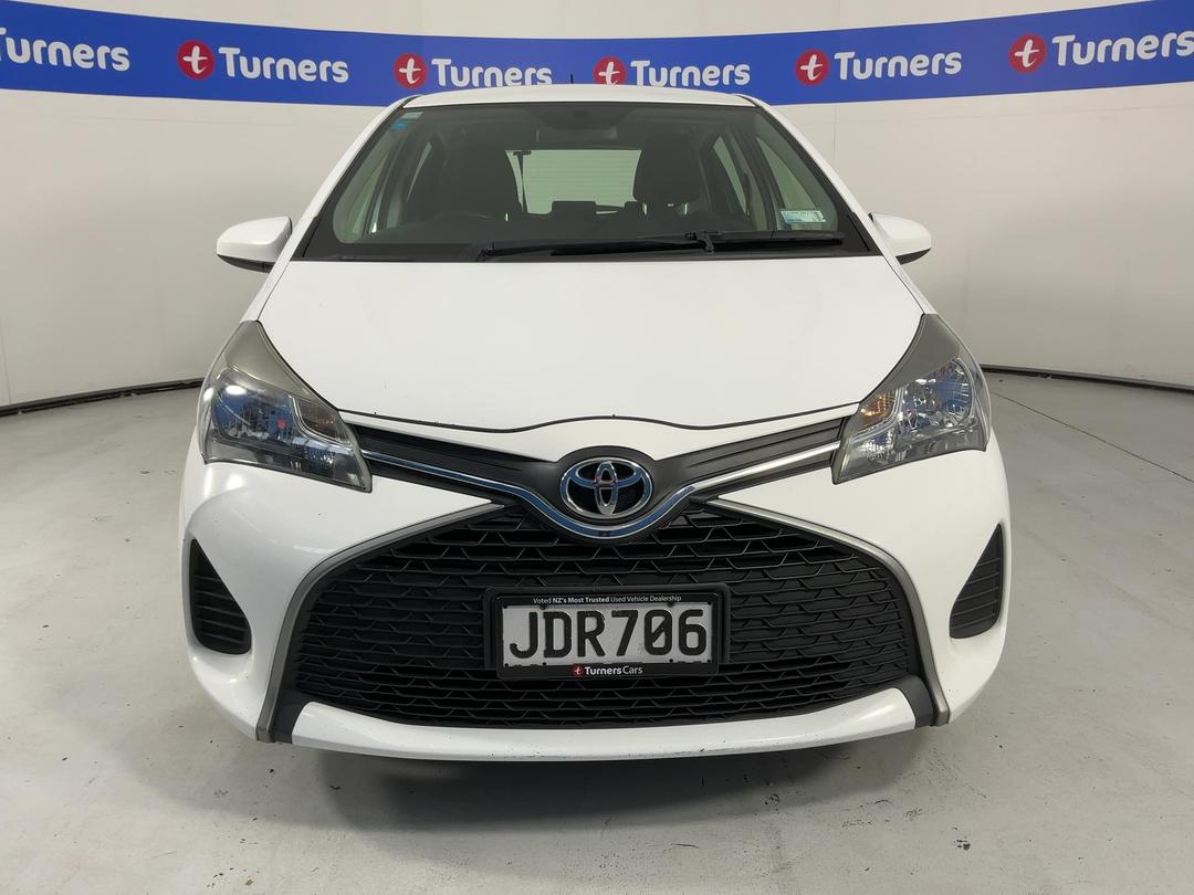 Photo '2' of Toyota Yaris
