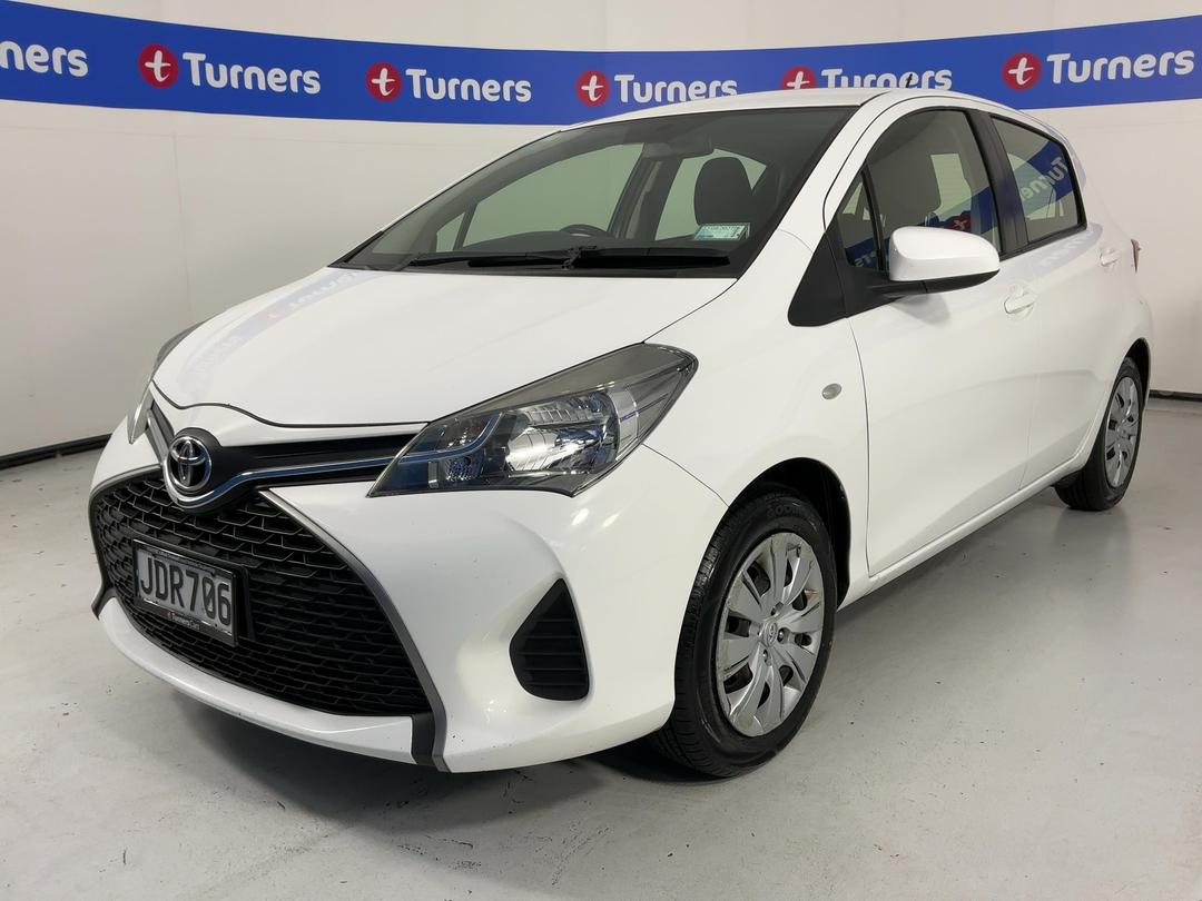 Photo '4' of Toyota Yaris