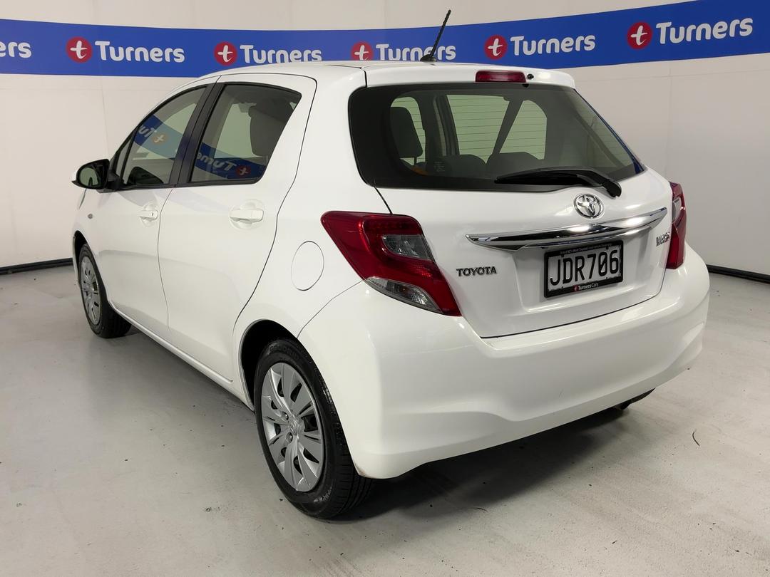 Photo '5' of Toyota Yaris
