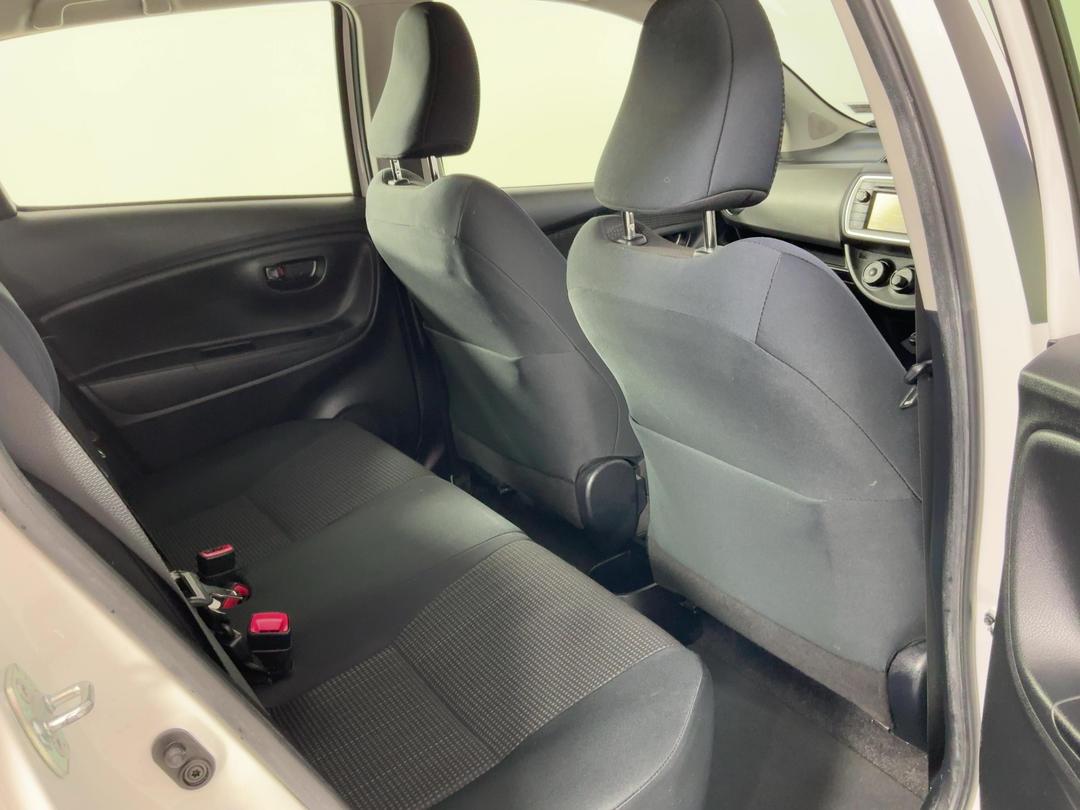 Photo '20' of Toyota Yaris