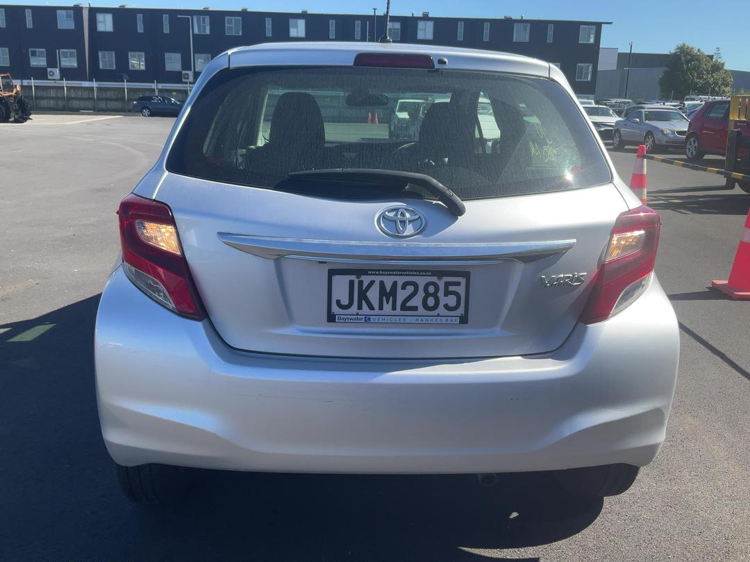 Photo '7' of Toyota Yaris GX