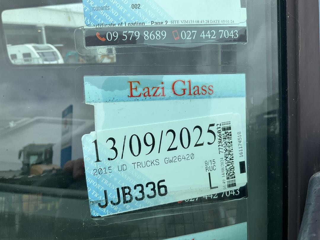 Photo '23' of UD Trucks GW26420 Tractor Unit