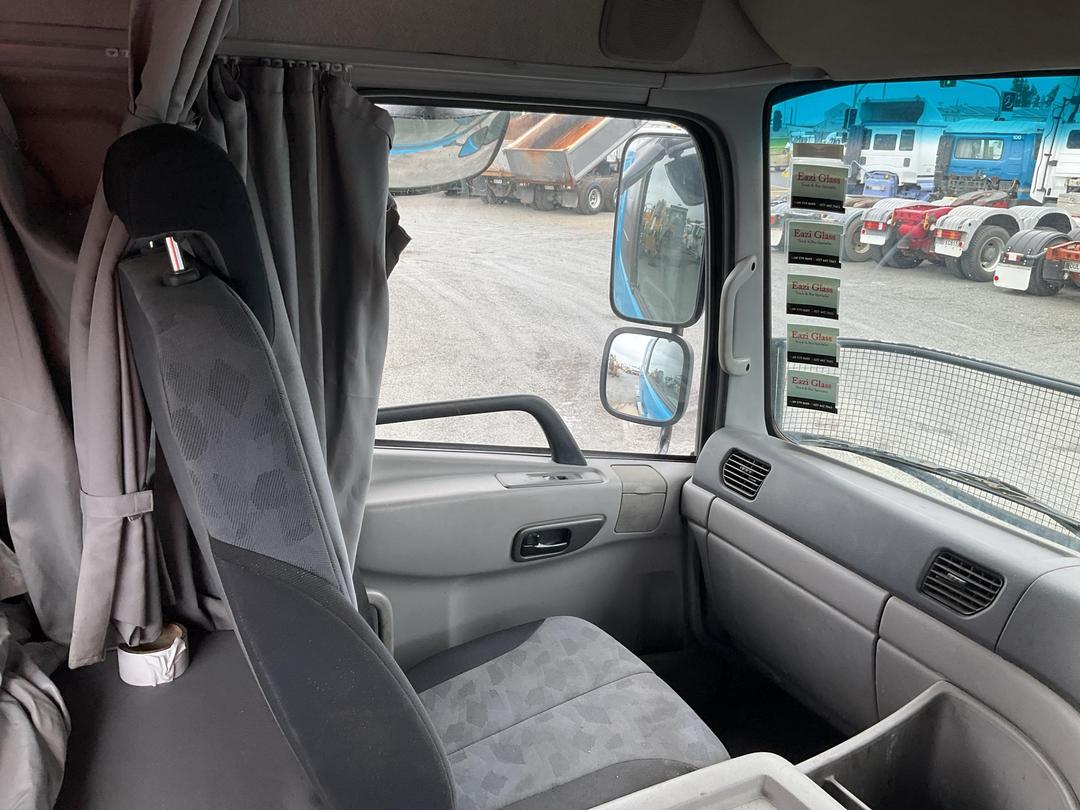 Photo '18' of UD Trucks GW26420 Tractor Unit