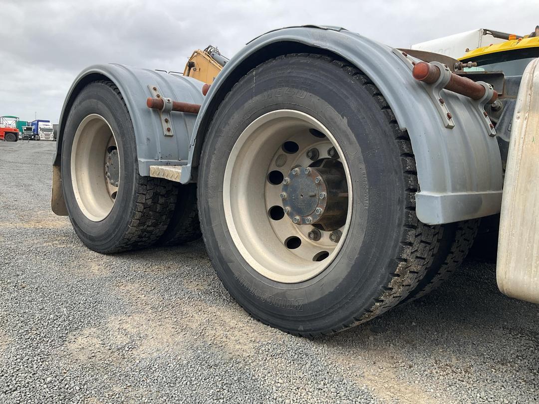 Photo '28' of UD Trucks GW26420 Tractor Unit