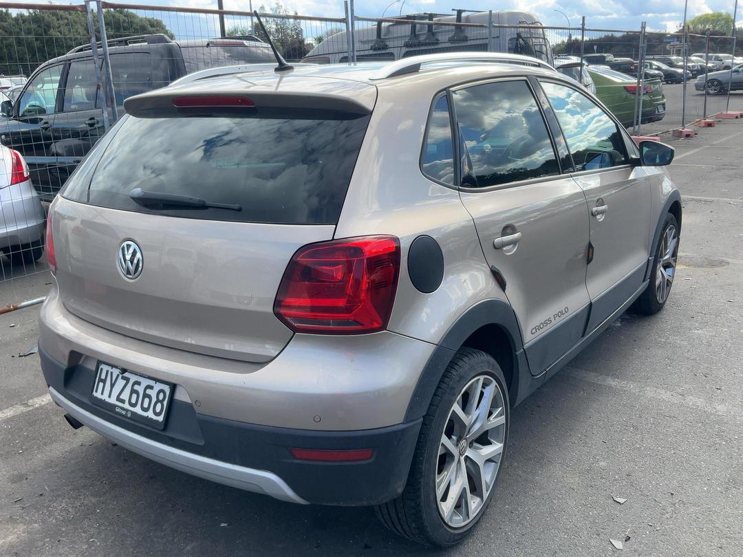 Photo '4' of Volkswagen Cross Polo TSI 81KW Photo '4' of Volkswagen Cross Polo TSI 81KW