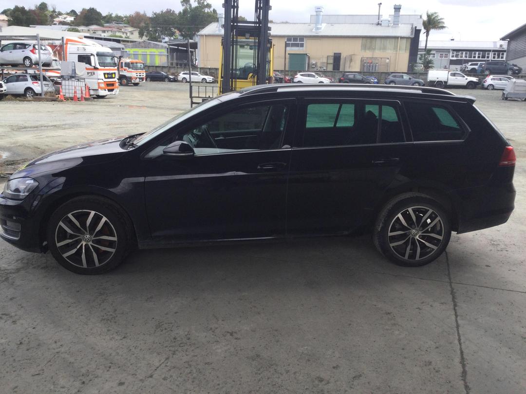 Photo '4' of Volkswagen Golf