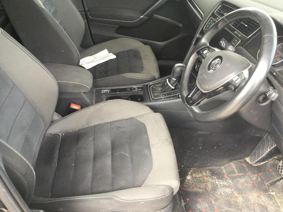 Photo '11' of Volkswagen Golf