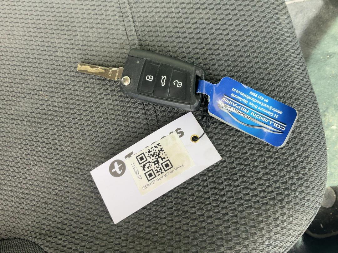 Photo '15' of Volkswagen Golf 1.2 / 77KW (DSG) Photo '15' of Volkswagen Golf 1.2 / 77KW (DSG)