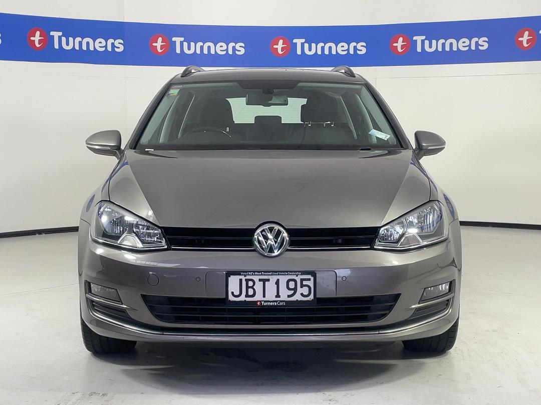 Photo '2' of Volkswagen Golf