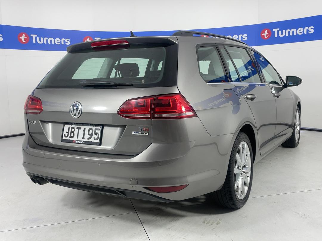 Photo '7' of Volkswagen Golf