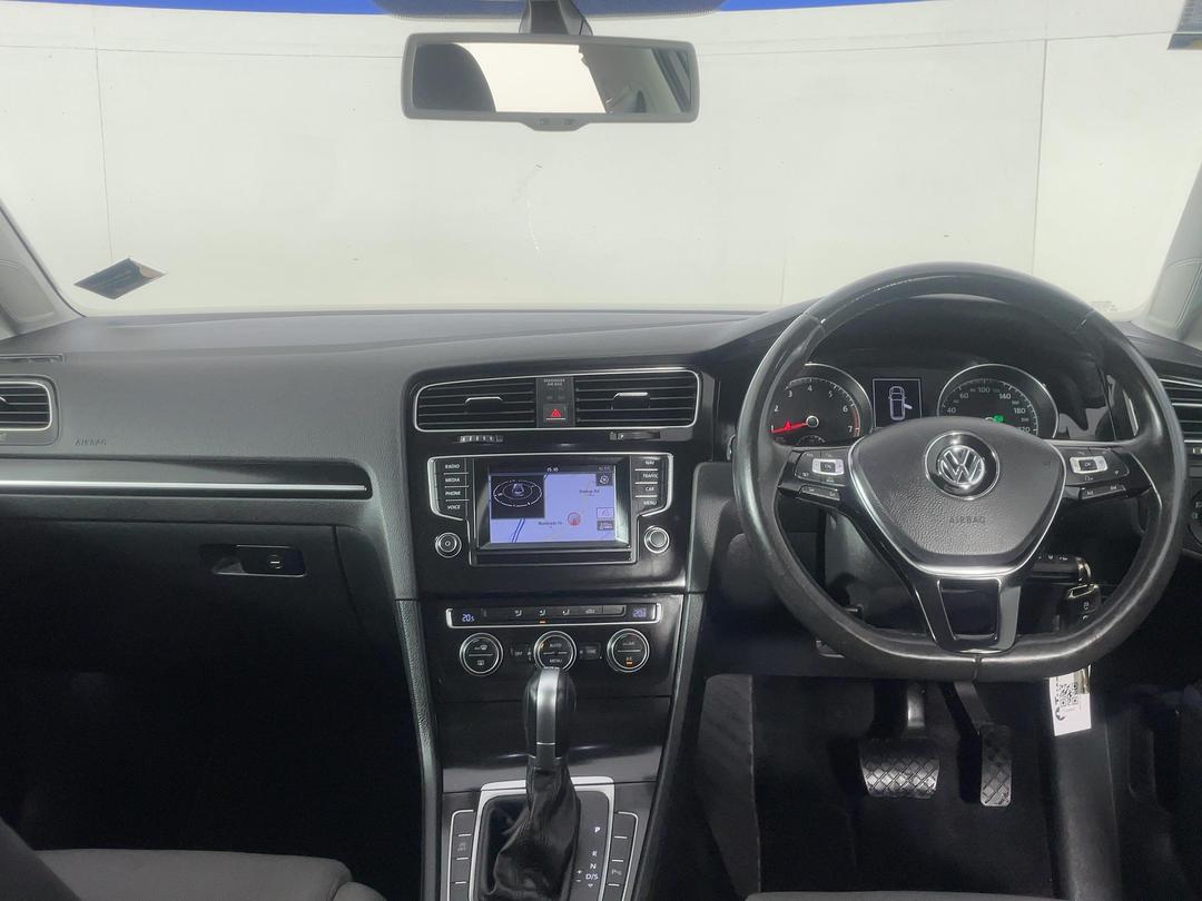 Photo '17' of Volkswagen Golf