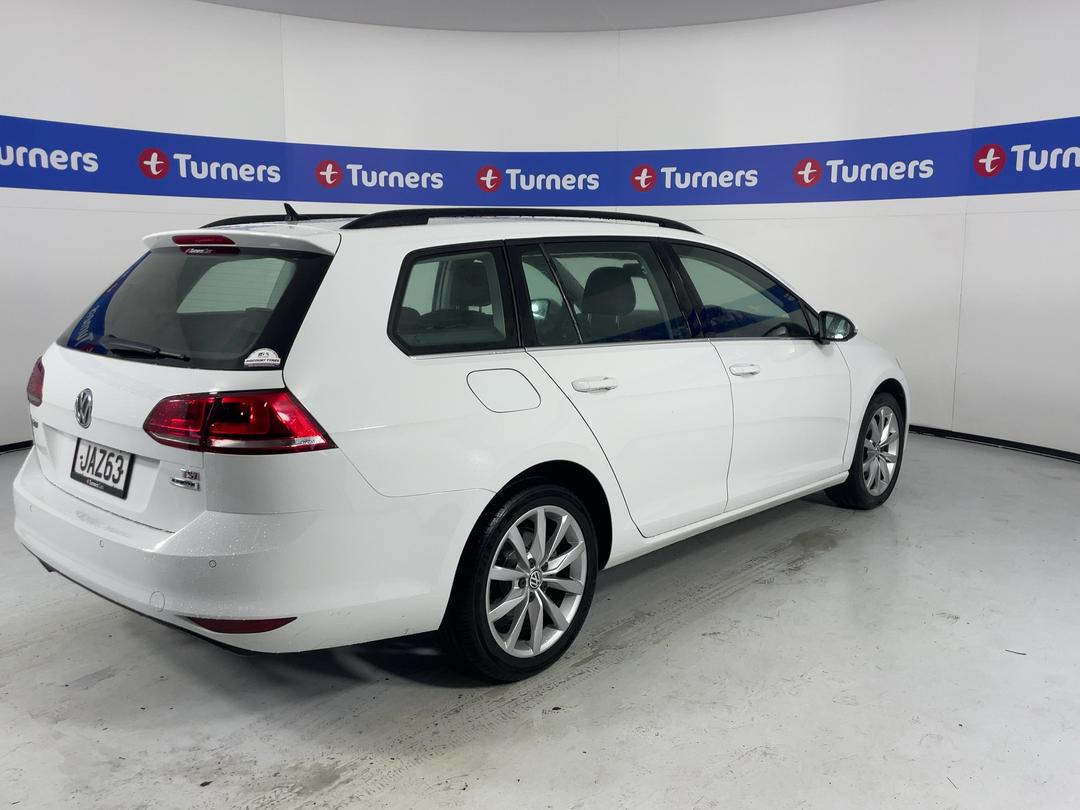 Photo '7' of Volkswagen Golf