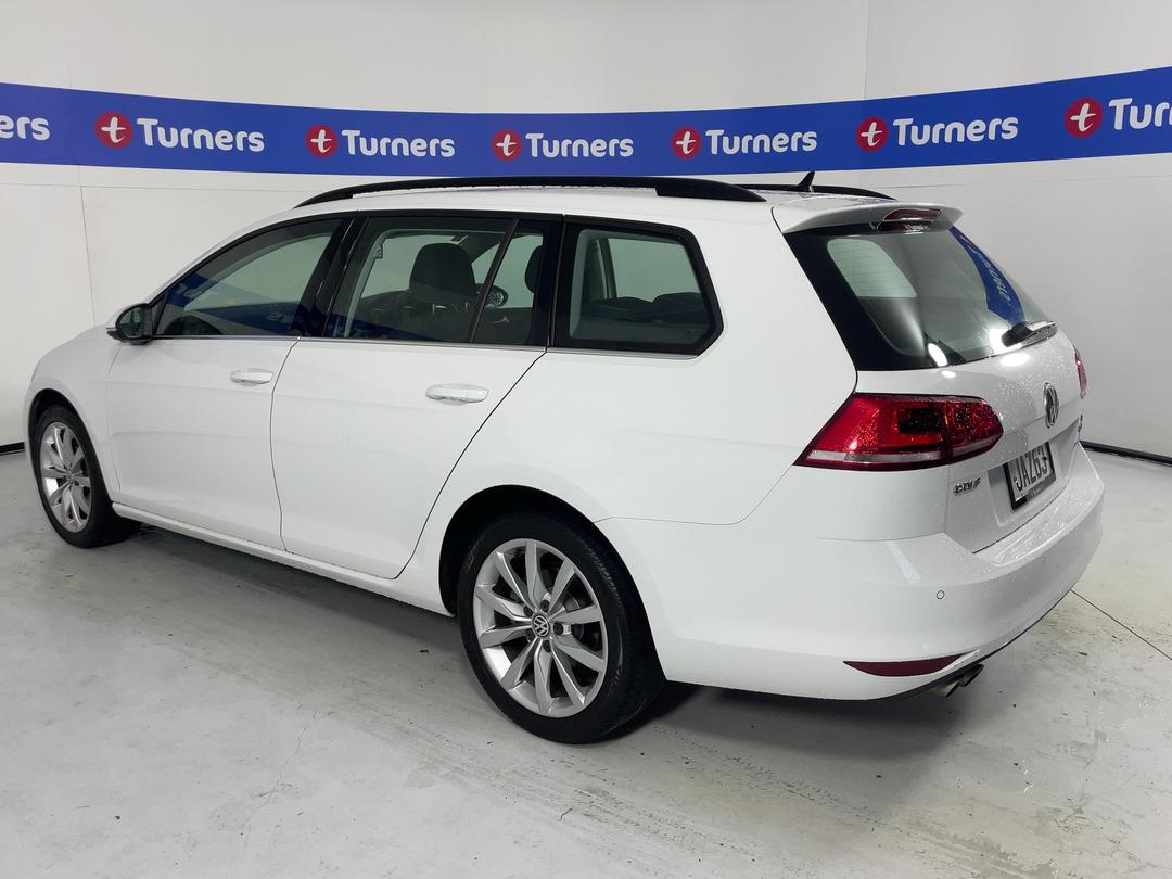 Photo '5' of Volkswagen Golf