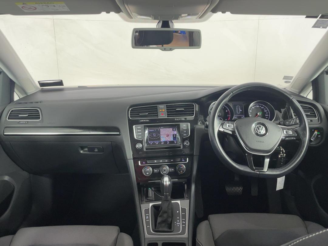 Photo '17' of Volkswagen Golf