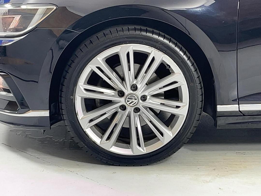 Photo '10' of Volkswagen Passat