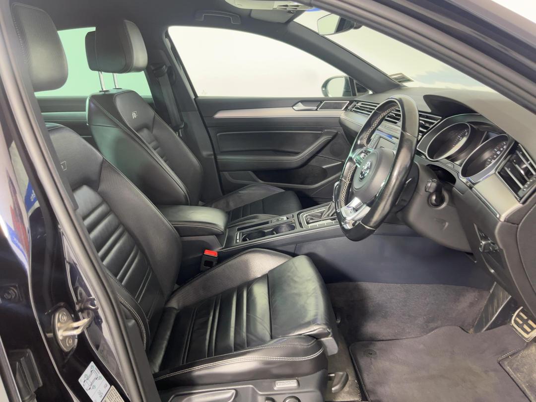 Photo '16' of Volkswagen Passat