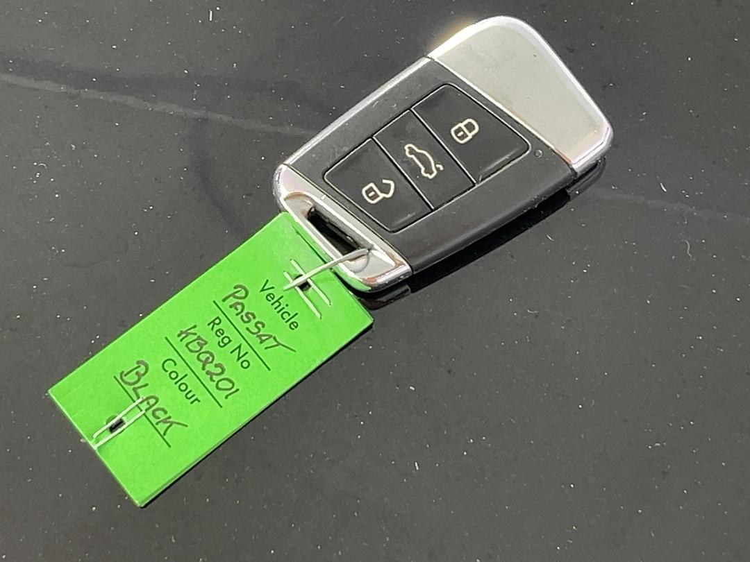 Photo '22' of Volkswagen Passat