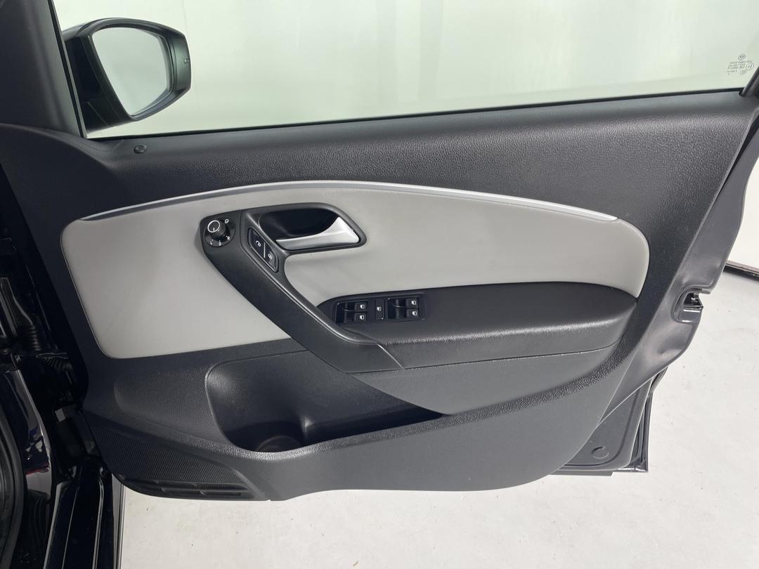 Photo '15' of Volkswagen Polo