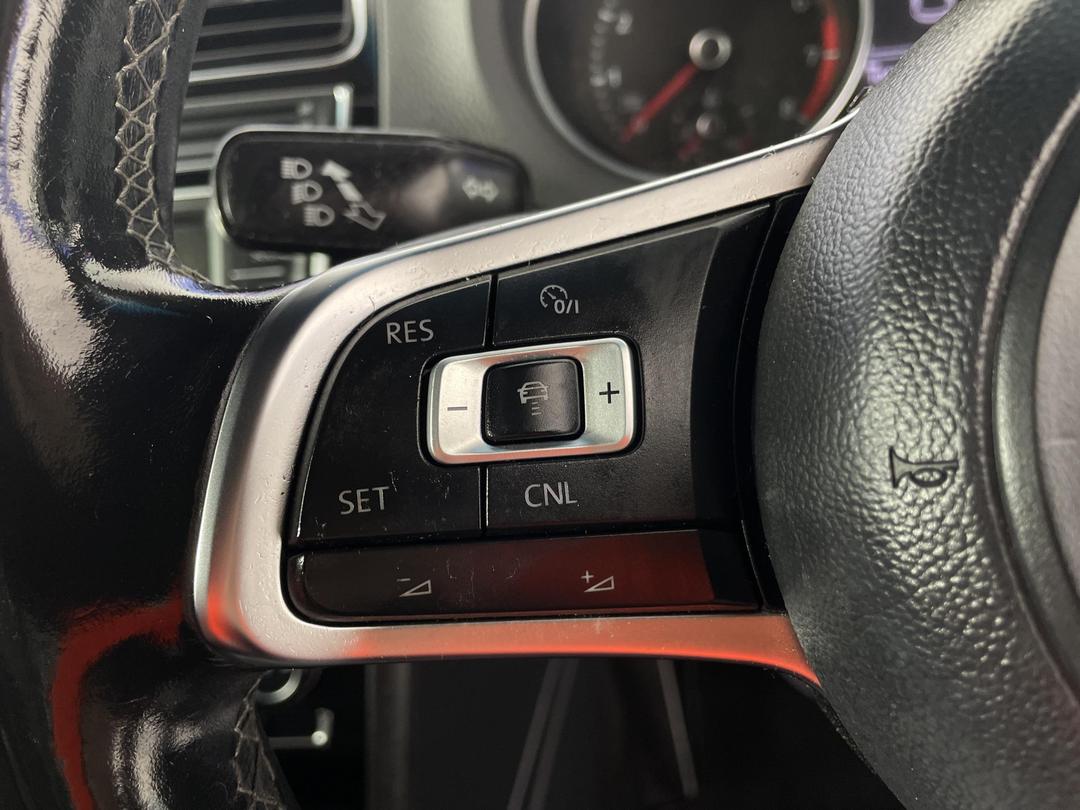 Photo '24' of Volkswagen Polo