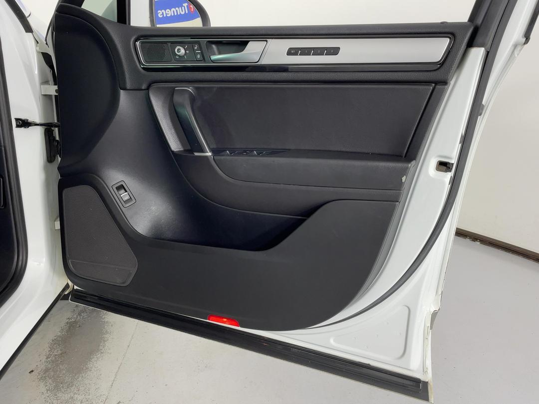 Photo '15' of Volkswagen Touareg
