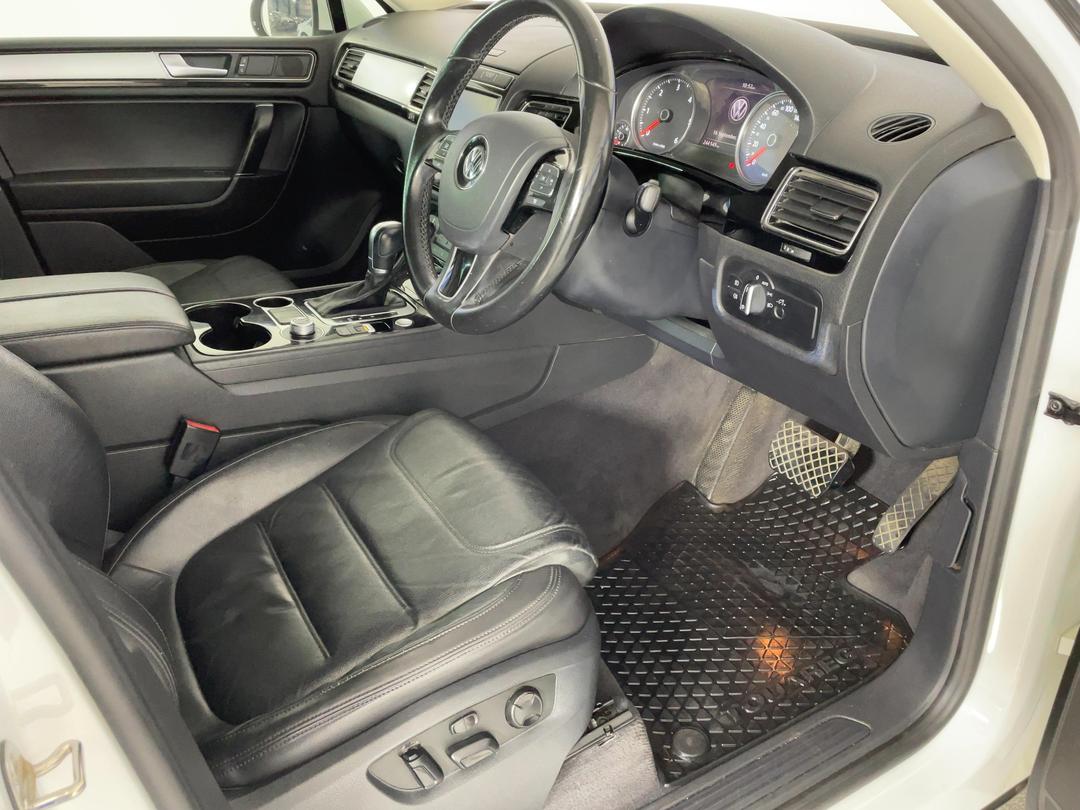 Photo '16' of Volkswagen Touareg