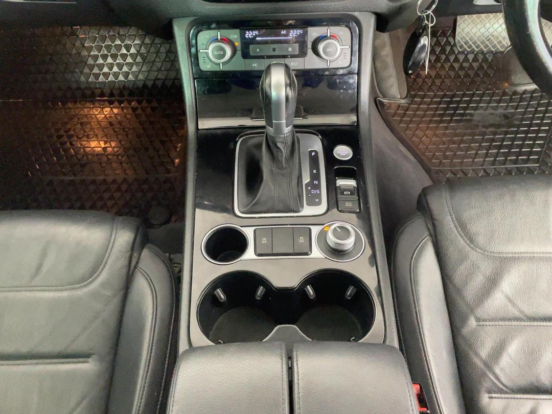Photo '18' of Volkswagen Touareg