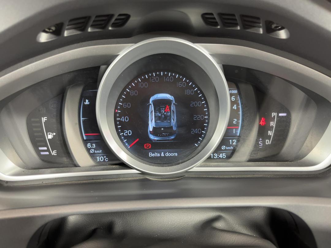 Photo '21' of Volvo V40