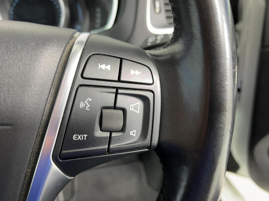 Photo '24' of Volvo V40