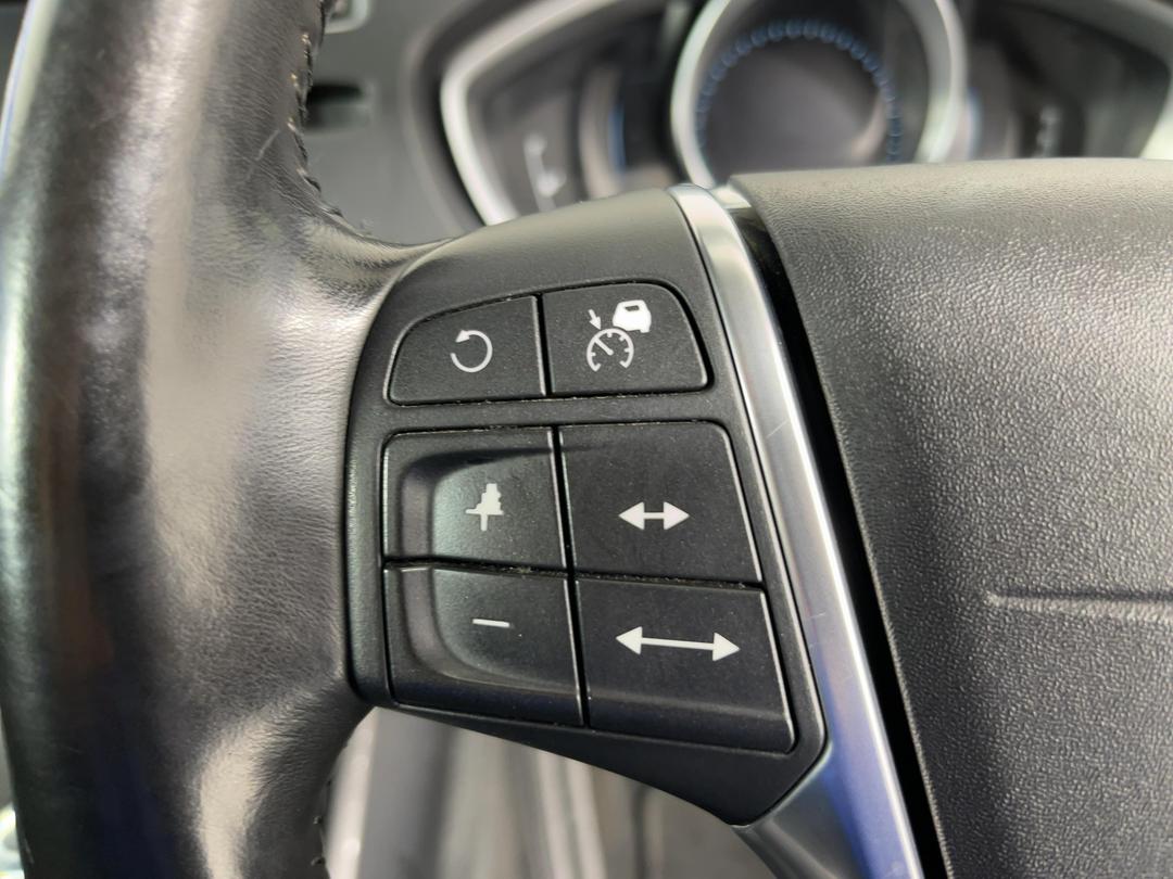 Photo '25' of Volvo V40