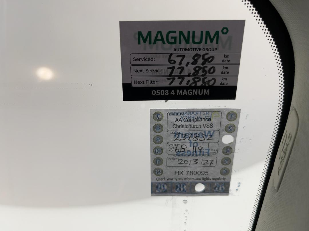 Photo '28' of Volvo V40