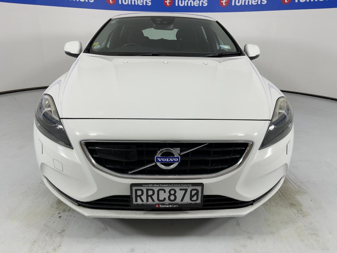 Photo '2' of Volvo V40