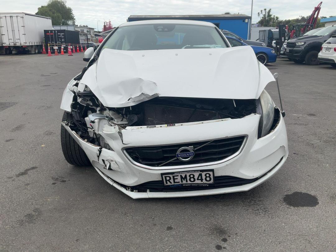 Photo '3' of Volvo V40