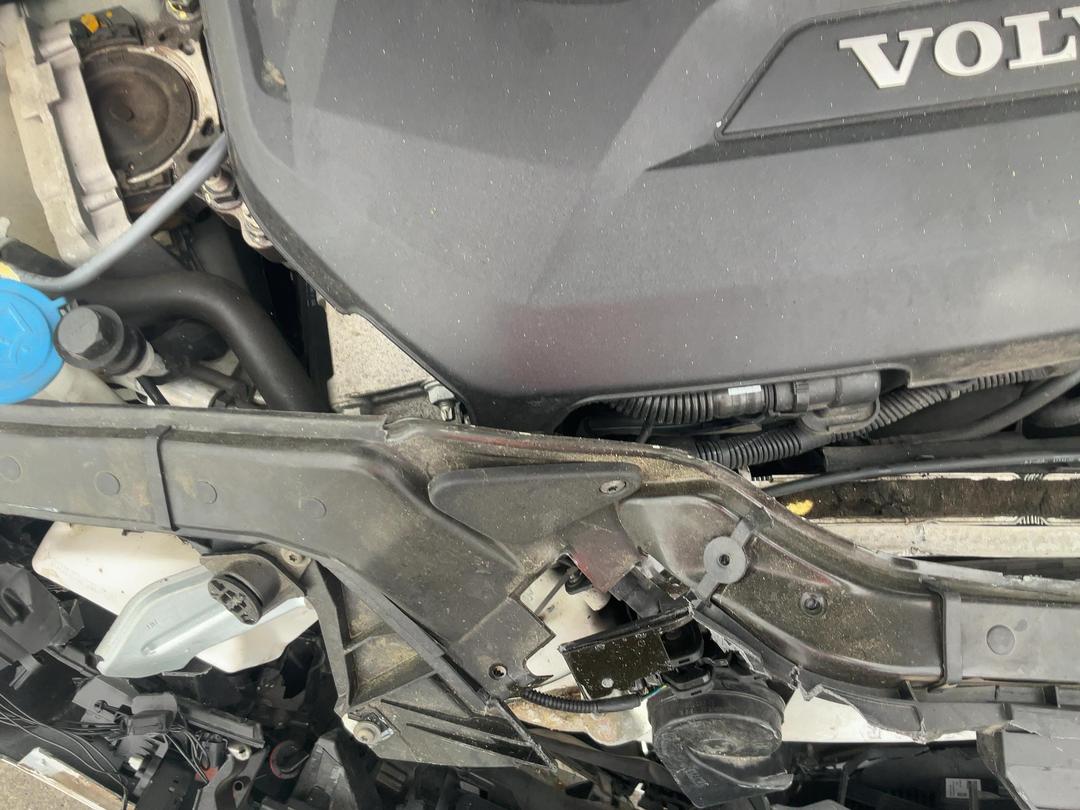 Photo '10' of Volvo V40