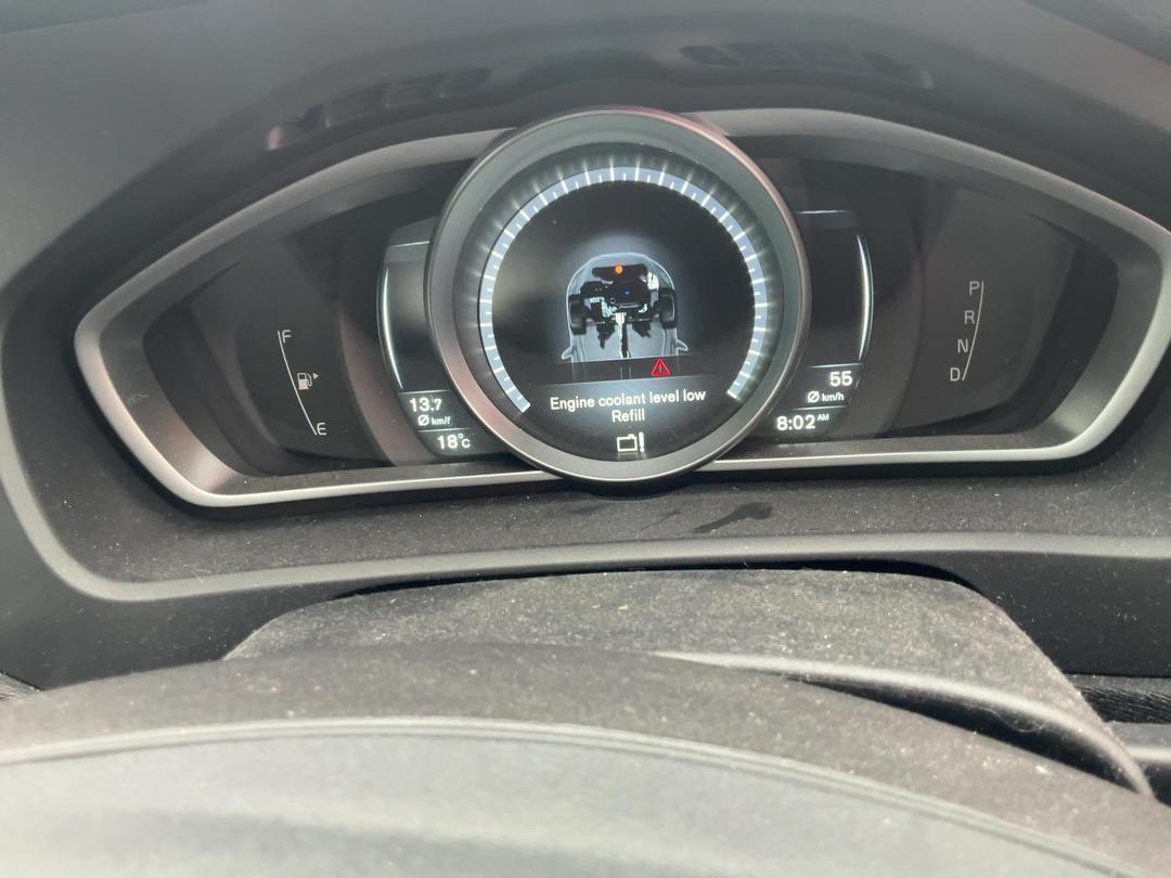 Photo '12' of Volvo V40