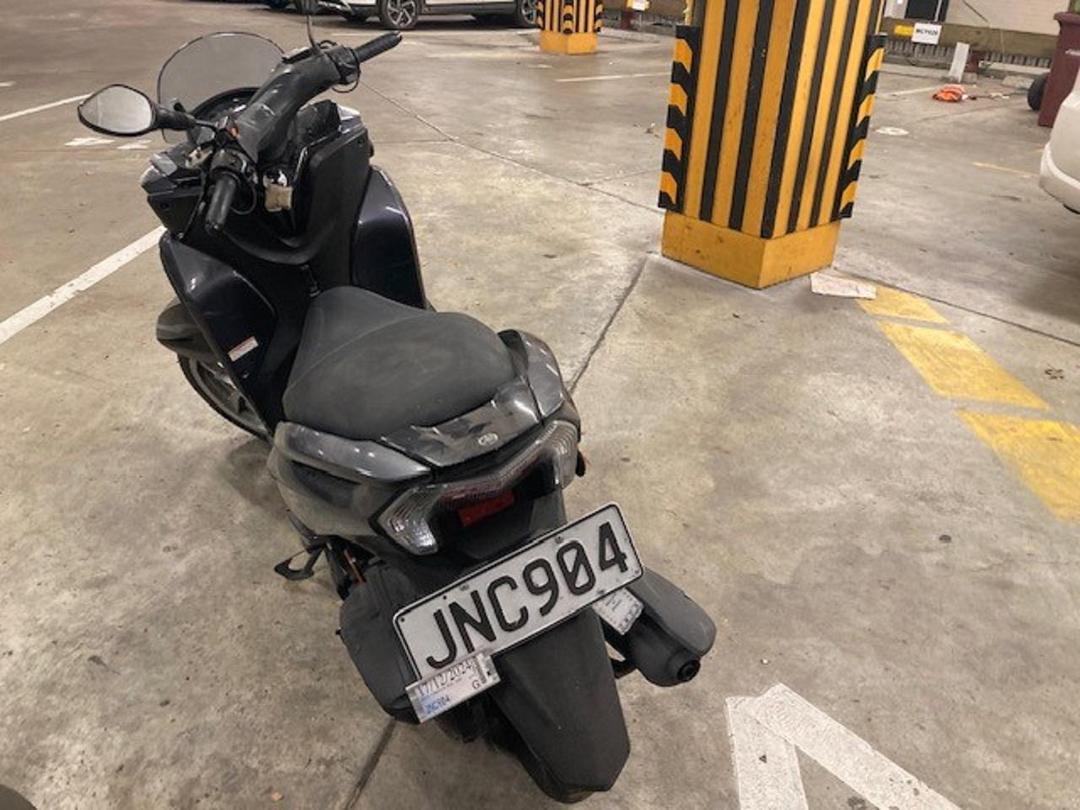 Photo '4' of Yamaha MW 125F