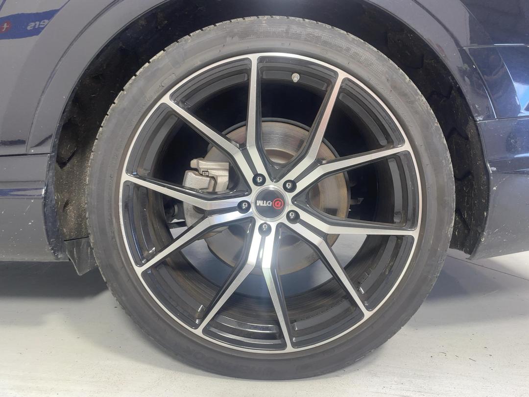 Photo '11' of Audi Q7