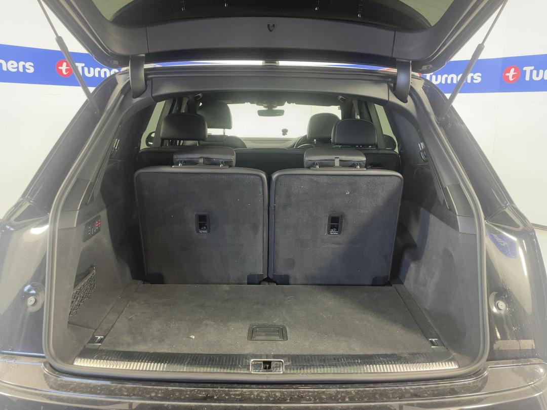 Photo '14' of Audi Q7